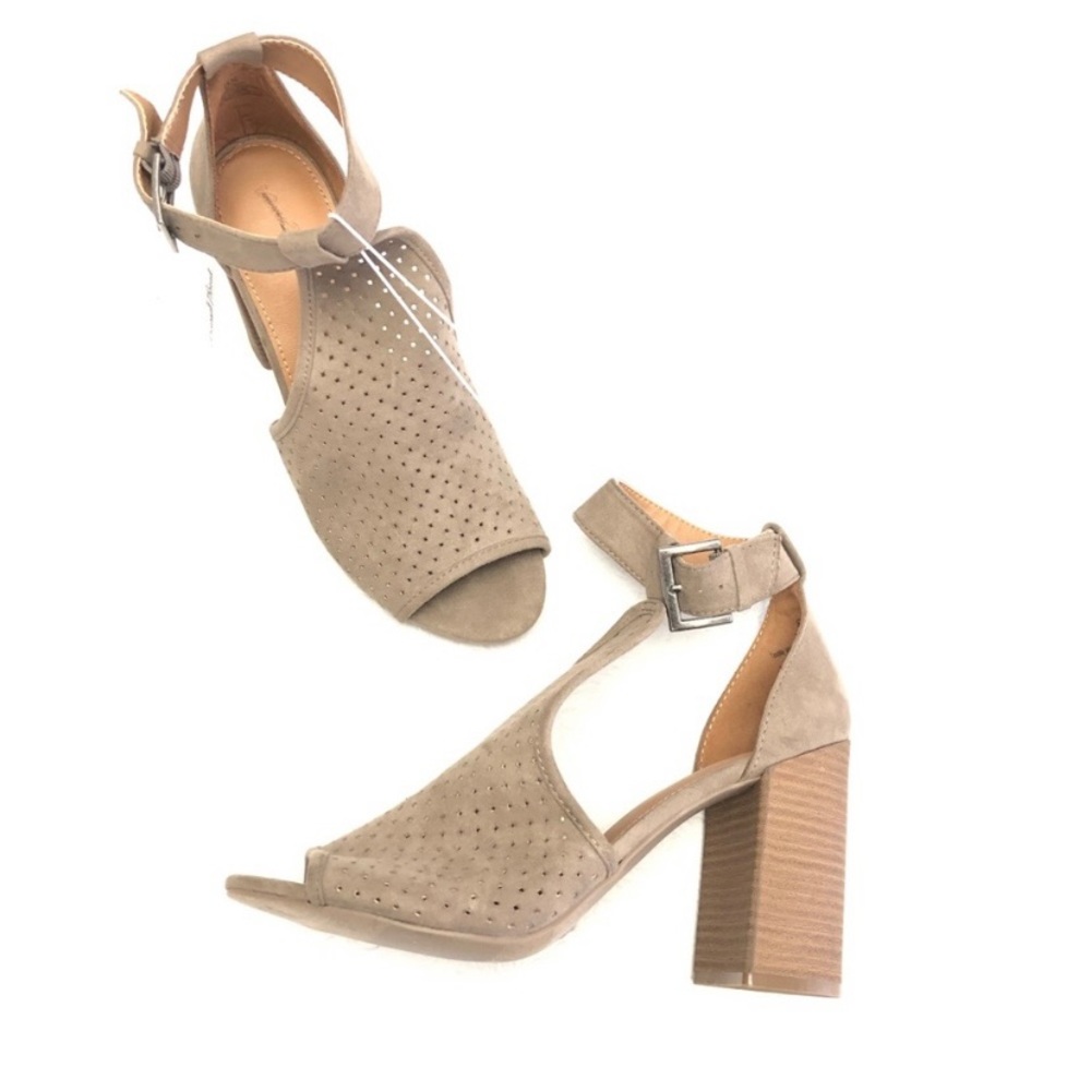 Universal Thread tan suede open toe bootie.